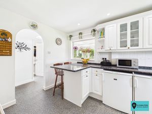 Breakfast Area - click for photo gallery